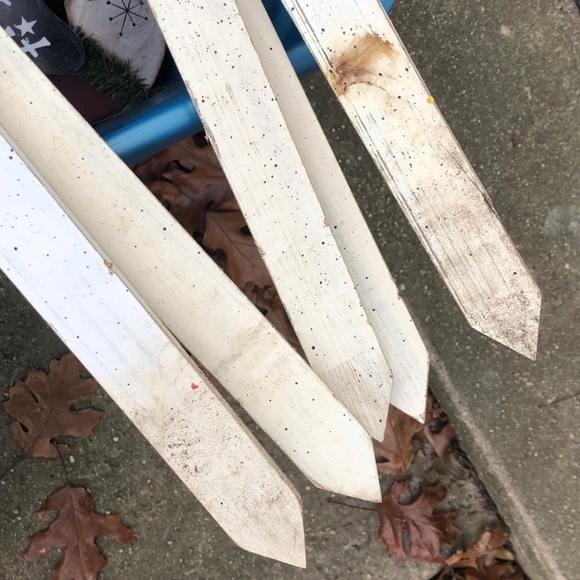 Happy Holidays Snowman outdoor Christmas sign decor - Picture 7 of 8